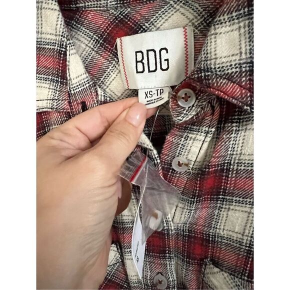 BDG NWT Urban Outfitters Dakota Cropped Flannel Button-Down Shirt XS - Picture 4 of 6